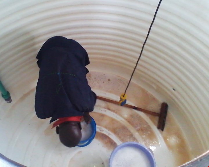 Water tank cleaning services - Clean large tank|Alpha Arabian